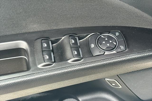 Photo of 2017 White Gold Ford Fusion Hybrid