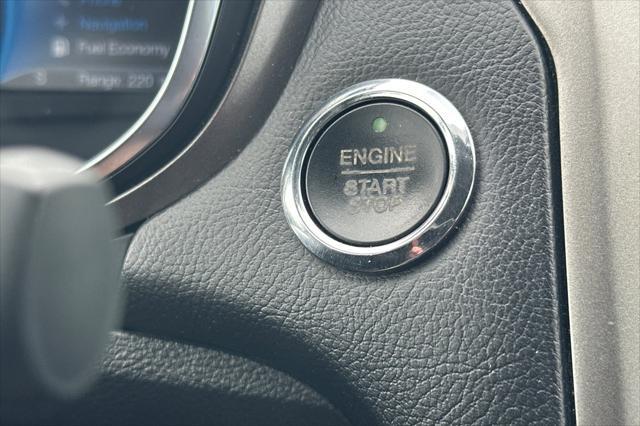 Photo of 2017 White Gold Ford Fusion Hybrid