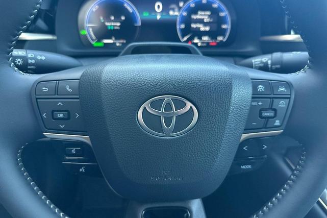 Photo of 2026 Bronze Toyota Crown