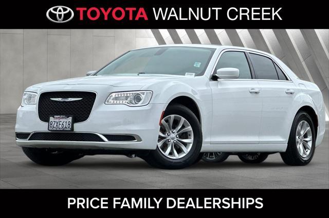 2019 Chrysler 300