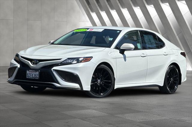 Photo of 2022 Wind Chill Pearl Toyota Camry