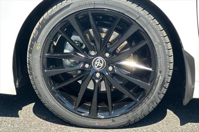 Photo of 2022 Wind Chill Pearl Toyota Camry