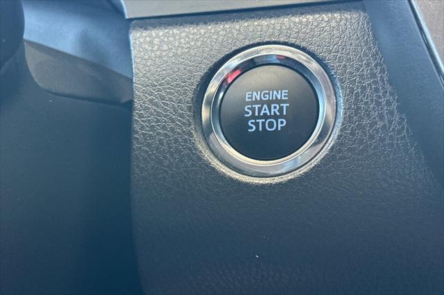 Photo of 2022 Wind Chill Pearl Toyota Camry