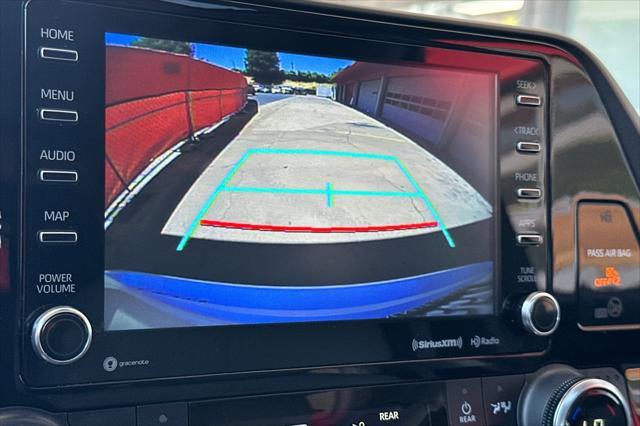 Photo of 2022 Wind Chill Pearl Toyota Highlander
