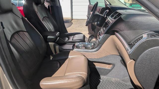 Photo of 2016 Sparkling Silver Metallic GMC Acadia