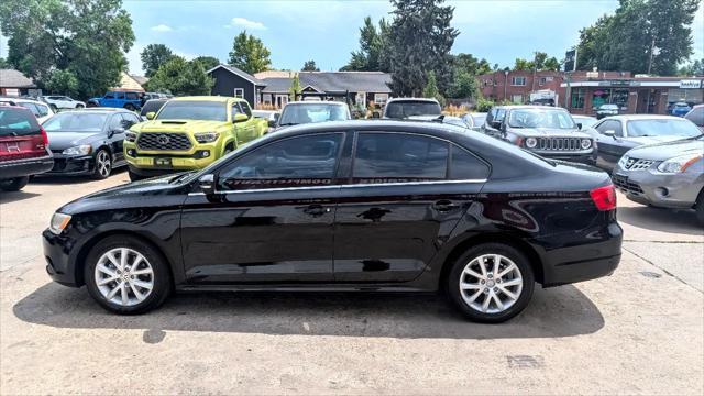 Photo of 2013 Black Uni Volkswagen Jetta