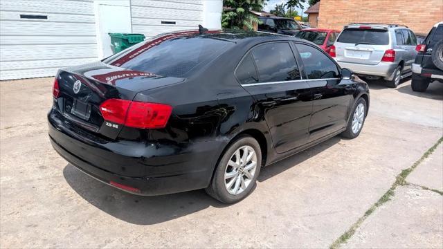 Photo of 2013 Black Uni Volkswagen Jetta