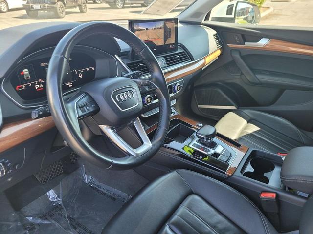 Photo of 2023 White Audi Q5
