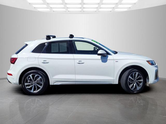 Photo of 2023 White Audi Q5
