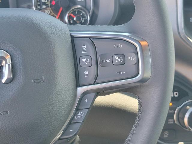 Photo of 2025 Granite Crystal Metallic Clearcoat RAM 1500