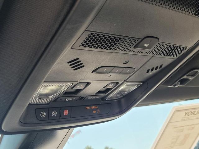 Photo of 2024 Crystal White Tricoat Cadillac XT5