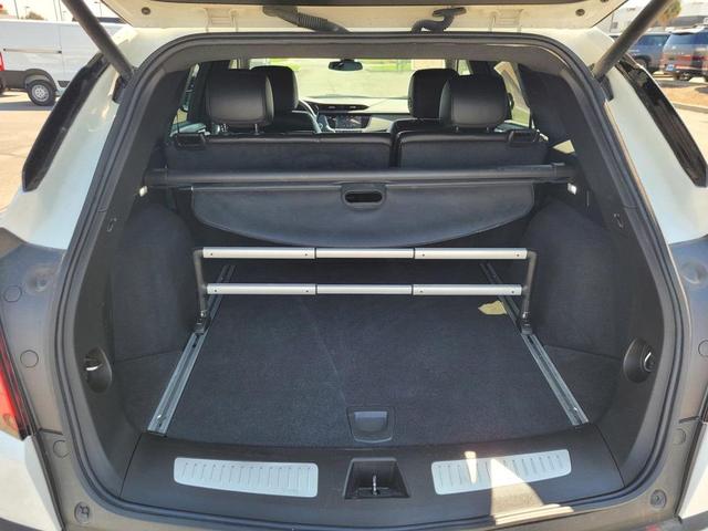 Photo of 2024 Crystal White Tricoat Cadillac XT5