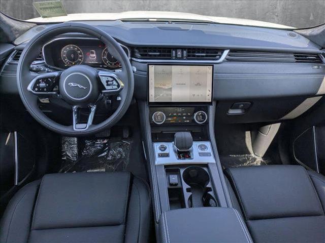 Photo of 2026 Fuji White Jaguar F-PACE