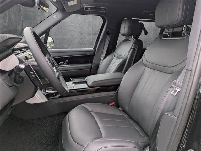 Photo of 2025 Santorini Black Metallic Land Rover Range Rover