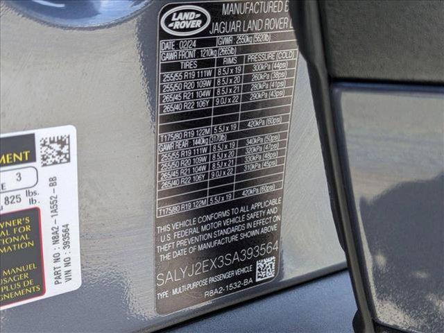 Photo of 2025 Varesine Blue Metallic Land Rover Range Rover Velar