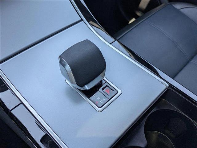 Photo of 2025 Varesine Blue Metallic Land Rover Range Rover Velar