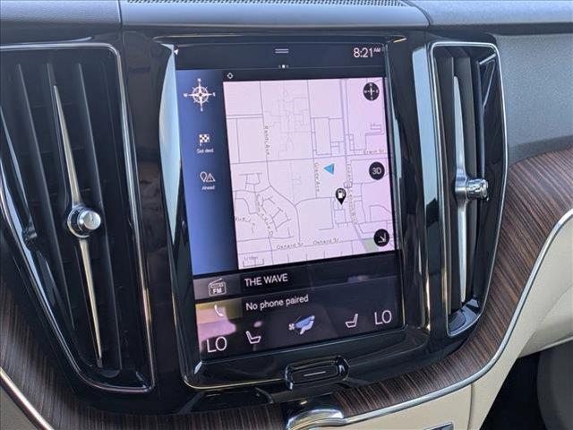 Photo of 2021 Onyx Black Metallic Volvo XC60