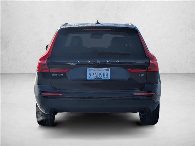 Photo of 2021 Onyx Black Metallic Volvo XC60