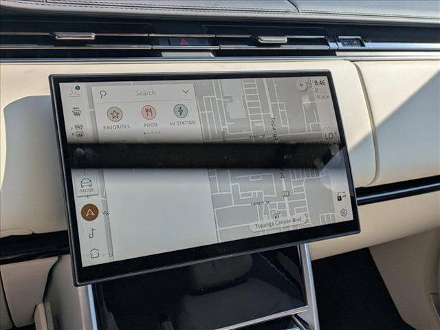 Photo of 2025 Belgravia Green Metallic Land Rover Range Rover