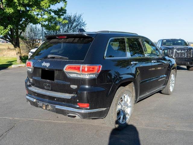 Photo of 2014 Brilliant Black Crystal Pearlcoat Jeep Grand Cherokee