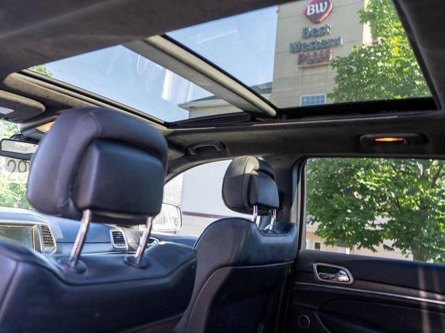 Photo of 2014 Brilliant Black Crystal Pearlcoat Jeep Grand Cherokee