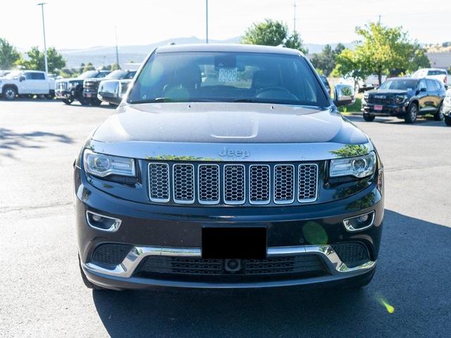 Photo of 2014 Brilliant Black Crystal Pearlcoat Jeep Grand Cherokee