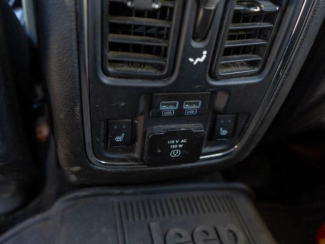 Photo of 2014 Brilliant Black Crystal Pearlcoat Jeep Grand Cherokee