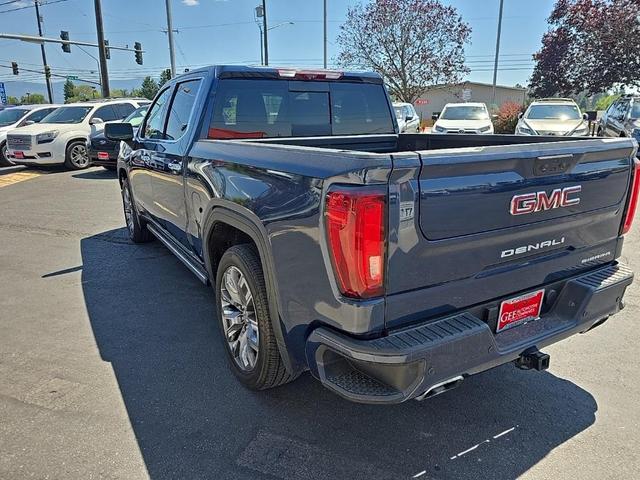 Photo of 2022 Pacific Blue Metallic GMC Sierra 1500