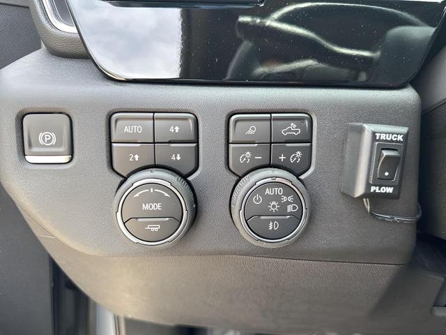 Photo of 2025 Sterling Gray Metallic Chevrolet Silverado 3500