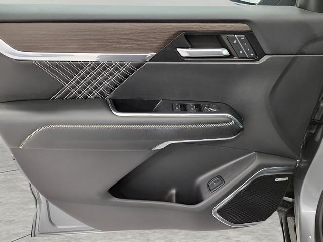 Photo of 2024 Sterling Metallic GMC Acadia