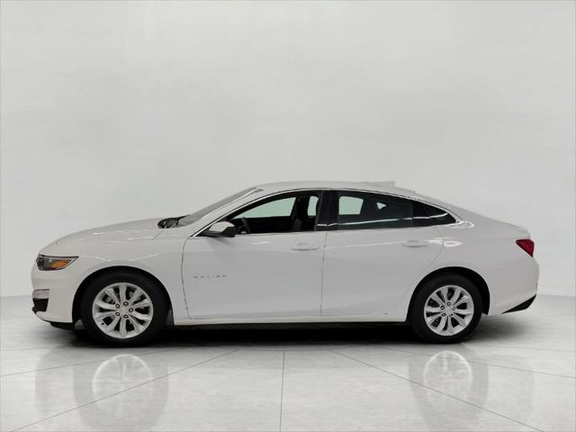 Photo of 2024 Summit White Chevrolet Malibu