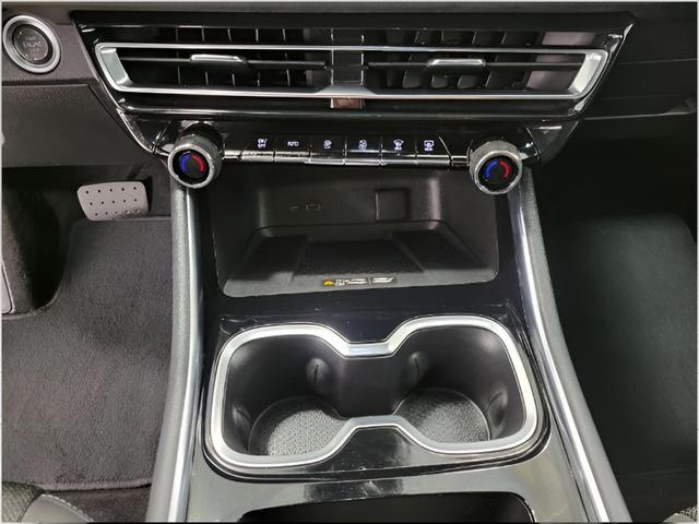 Photo of 2025 Sterling Gray Metallic Chevrolet Traverse