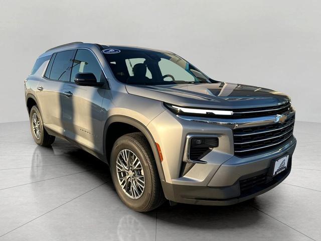 Photo of 2025 Sterling Gray Metallic Chevrolet Traverse