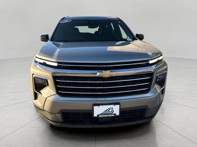 Photo of 2025 Sterling Gray Metallic Chevrolet Traverse