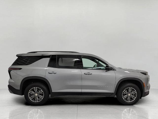 Photo of 2025 Sterling Gray Metallic Chevrolet Traverse