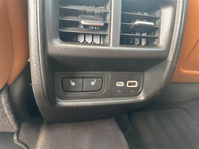 Photo of 2024 Crystal White Tricoat Cadillac XT4