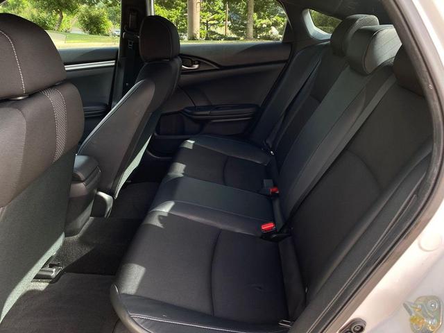Photo of 2020 Platinum White Pearl Honda Civic