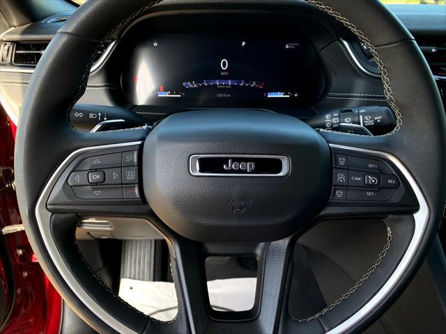 Photo of 2023 Velvet Red Pearlcoat Jeep Grand Cherokee L