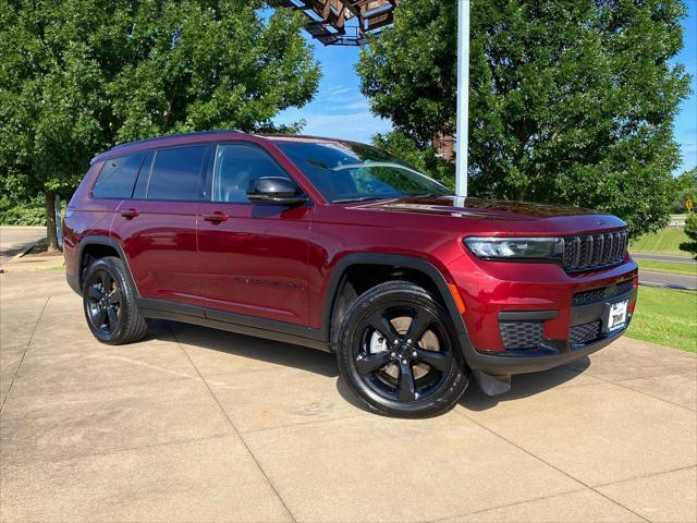 Photo of 2023 Velvet Red Pearlcoat Jeep Grand Cherokee L