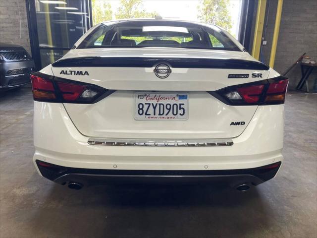 Photo of 2022 White Nissan Altima
