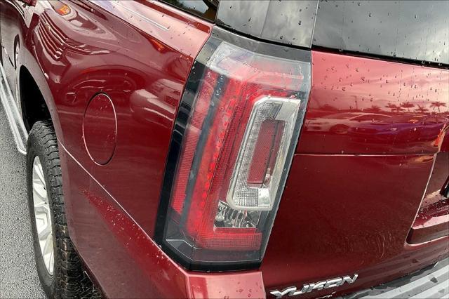 Photo of 2019 Red GMC Yukon