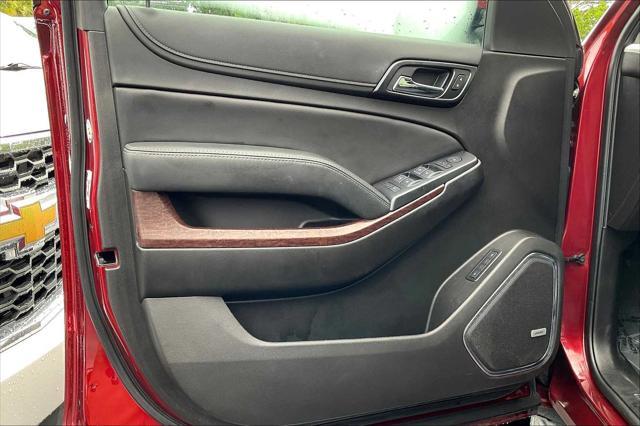 Photo of 2019 Red GMC Yukon