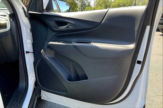 Photo of 2024 White Chevrolet Equinox