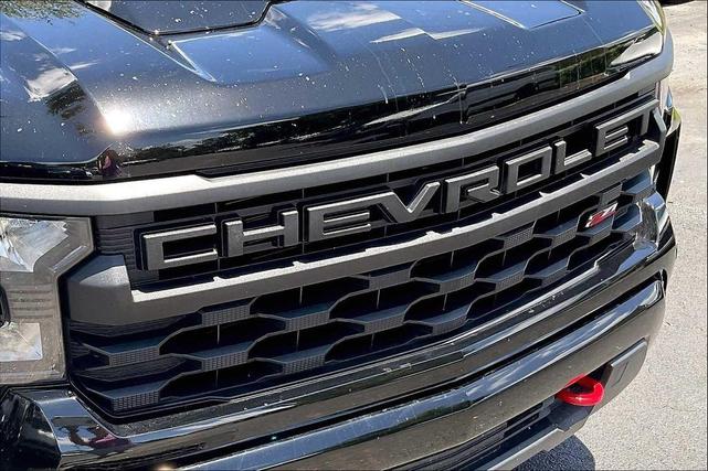 Photo of 2025 Black Chevrolet Silverado 1500