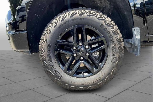 Photo of 2025 Black Chevrolet Silverado 1500