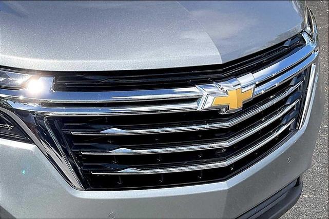 Photo of 2023 Gray Chevrolet Equinox