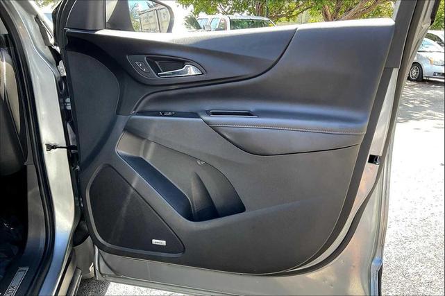 Photo of 2023 Gray Chevrolet Equinox