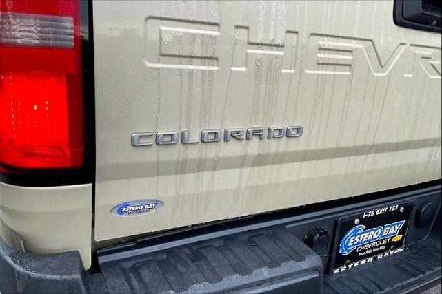Photo of 2022 Tan Chevrolet Colorado