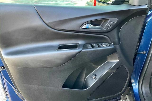 Photo of 2023 Blue Chevrolet Equinox