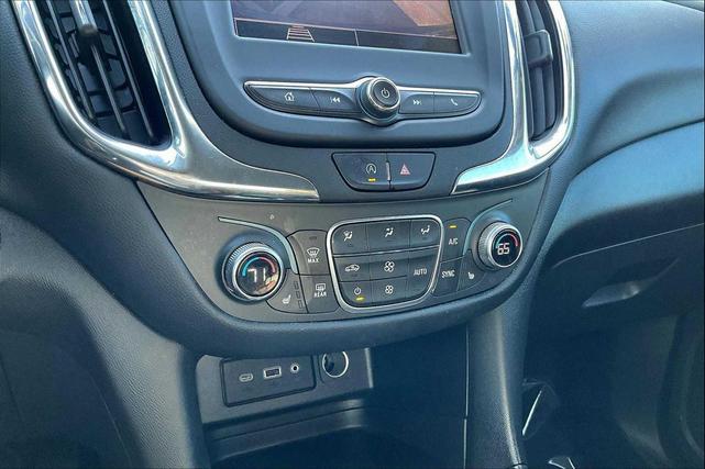 Photo of 2023 Blue Chevrolet Equinox